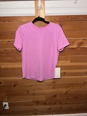 Lululemon Love Crew T-Shirt Size 8 - Pink